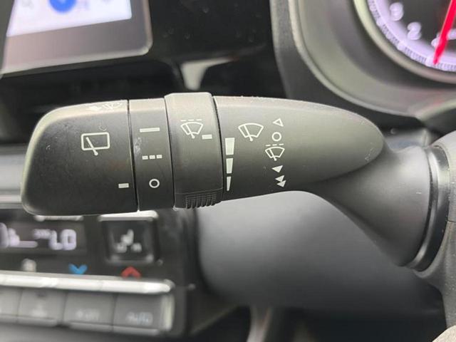 ヴォクシー S-Z 純正エアロ/保証書/ディスプレイオーディオ+ナビ10.5インチ/フリップダウンモニター 純正 14インチ/トヨタセーフティセンス/両側電動スライドドア/シートヒーター 前席 衝突被害軽減システム(17枚目)