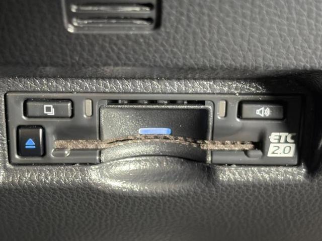 ヴォクシー S-Z 純正エアロ/保証書/ディスプレイオーディオ+ナビ10.5インチ/フリップダウンモニター 純正 14インチ/トヨタセーフティセンス/両側電動スライドドア/シートヒーター 前席 衝突被害軽減システム(29枚目)