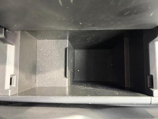 ヴォクシー S-Z 純正エアロ/保証書/ディスプレイオーディオ+ナビ10.5インチ/フリップダウンモニター 純正 14インチ/トヨタセーフティセンス/両側電動スライドドア/シートヒーター 前席 衝突被害軽減システム(37枚目)