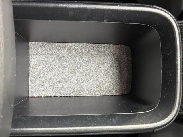 ヴォクシー S-Z 純正エアロ/保証書/ディスプレイオーディオ+ナビ10.5インチ/フリップダウンモニター 純正 14インチ/トヨタセーフティセンス/両側電動スライドドア/シートヒーター 前席 衝突被害軽減システム(38枚目)