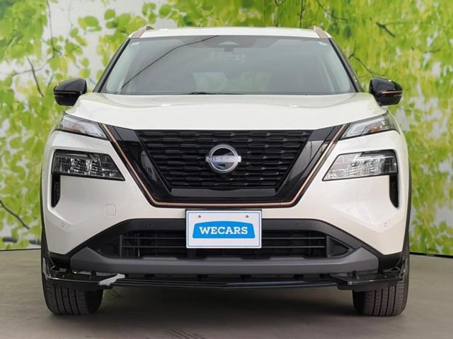 ＷＥＣＡＲＳでは各商談席に大型モニターをご用意しております！見やすい大画面でゆったりと全国の在庫をご覧いただけます！是非ご来店お待ちしております！