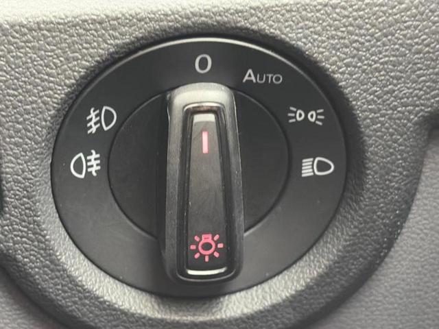 Ｔ－クロス ＴＳＩ　１ｓｔプラス　保証書／純正　メモリーナビ／衝突安全装置／車線逸脱防止支援システム／シート　ハーフレザー／パーキングアシスト　バックガイド／パーキングアシスト　自動操舵／ドライブレコーダー　社外　衝突被害軽減システム（27枚目）