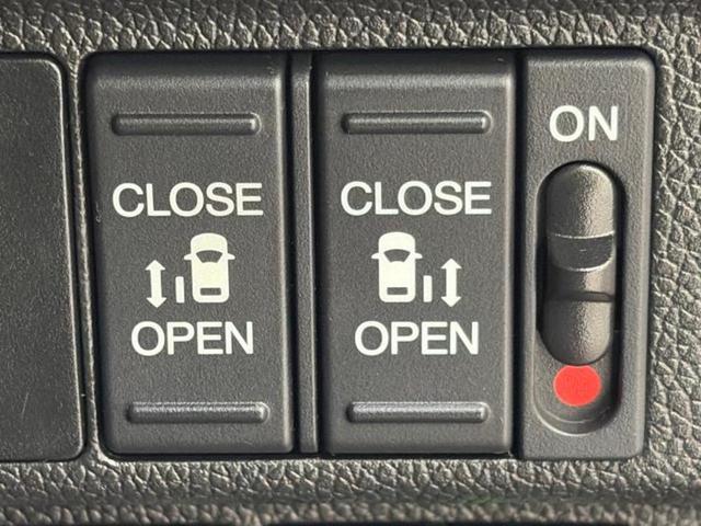 フリード Ｇホンダセンシング　★★★保証書／ディスプレイオーディオ／フリップダウンモニター　社外　１０．１インチ／ホンダセンシング／両側電動スライドドア／車線逸脱防止支援システム／シート　ハーフレザー／ドライブレコーダー　社外（30枚目）