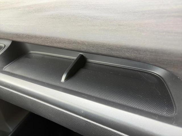 フリード Ｇホンダセンシング　★★★保証書／ディスプレイオーディオ／フリップダウンモニター　社外　１０．１インチ／ホンダセンシング／両側電動スライドドア／車線逸脱防止支援システム／シート　ハーフレザー／ドライブレコーダー　社外（44枚目）