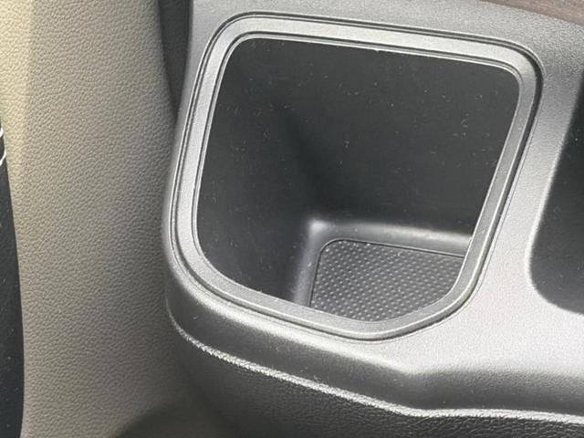 フリード Ｇホンダセンシング　★★★保証書／ディスプレイオーディオ／フリップダウンモニター　社外　１０．１インチ／ホンダセンシング／両側電動スライドドア／車線逸脱防止支援システム／シート　ハーフレザー／ドライブレコーダー　社外（46枚目）