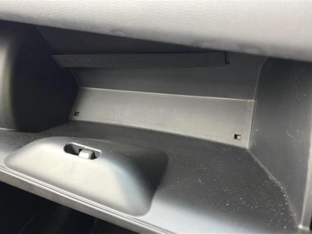 フィットハイブリッド ハイブリッド・Ｌホンダセンシング　保証書／純正　ＳＤナビ／衝突安全装置／車線逸脱防止支援システム／シート　ハーフレザー／ヘッドランプ　ＬＥＤ／Ｂｌｕｅｔｏｏｔｈ接続／ＥＴＣ／ＥＢＤ付ＡＢＳ／横滑り防止装置／アイドリングストップ（24枚目）