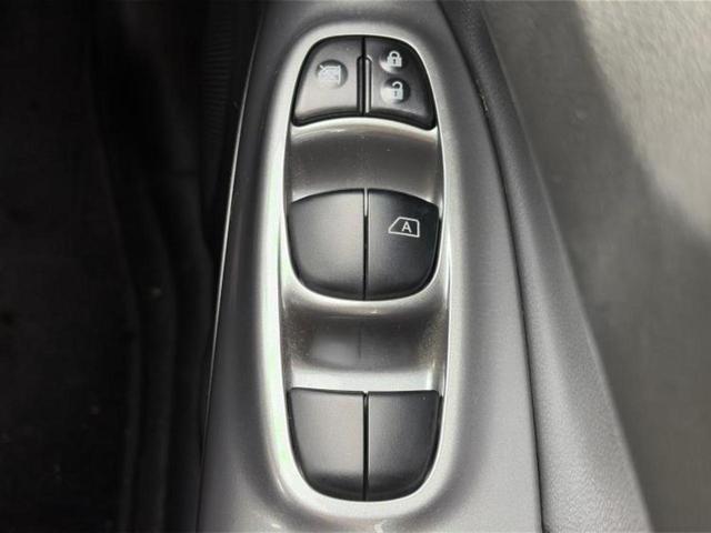 ジューク １５ＲＸ　新品タイヤ／保証書／純正　ＳＤナビ／パーキングアシスト　バックガイド／Ｂｌｕｅｔｏｏｔｈ接続／ＥＴＣ／バックモニター／ワンセグＴＶ／ＤＶＤ／禁煙車／エアバッグ　運転席／エアバッグ　助手席　バックカメラ（27枚目）