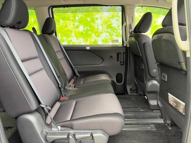 セレナ ハイウェイスターG 新品タイヤ/保証書/純正 9インチ SDナビ/フリップダウンモニター/インテリジェントルームミラー/衝突安全装置/両側電動スライドドア/シートヒーター 前席/アラウンドビューモニター 全周囲カメラ(5枚目)