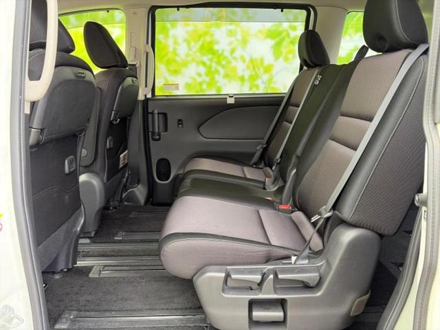 セレナ ハイウェイスターG 新品タイヤ/保証書/純正 9インチ SDナビ/フリップダウンモニター/インテリジェントルームミラー/衝突安全装置/両側電動スライドドア/シートヒーター 前席/アラウンドビューモニター 全周囲カメラ(8枚目)