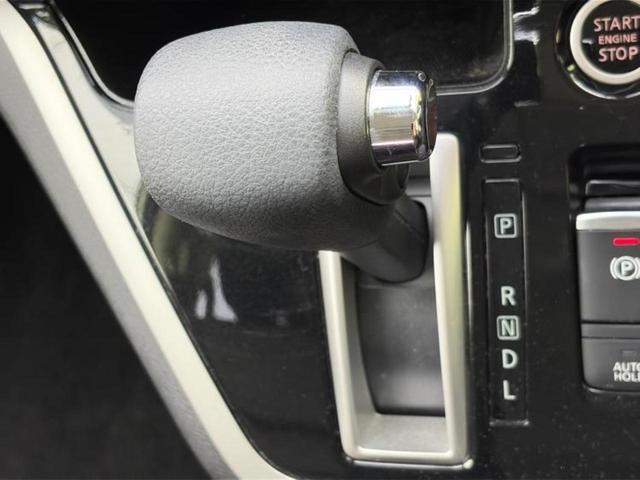 セレナ ハイウェイスターG 新品タイヤ/保証書/純正 9インチ SDナビ/フリップダウンモニター/インテリジェントルームミラー/衝突安全装置/両側電動スライドドア/シートヒーター 前席/アラウンドビューモニター 全周囲カメラ(18枚目)