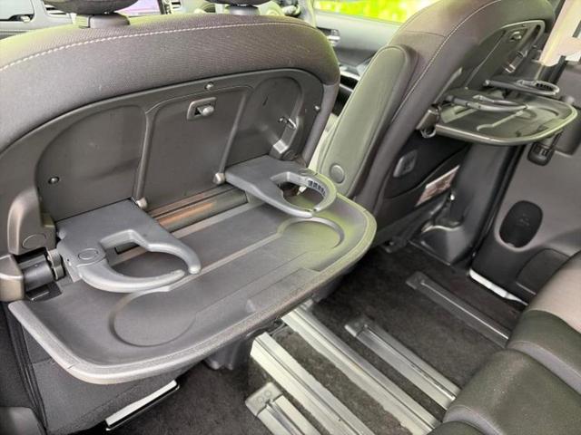 セレナ ハイウェイスターG 新品タイヤ/保証書/純正 9インチ SDナビ/フリップダウンモニター/インテリジェントルームミラー/衝突安全装置/両側電動スライドドア/シートヒーター 前席/アラウンドビューモニター 全周囲カメラ(54枚目)