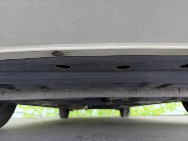 セレナ ハイウェイスターG 新品タイヤ/保証書/純正 9インチ SDナビ/フリップダウンモニター/インテリジェントルームミラー/衝突安全装置/両側電動スライドドア/シートヒーター 前席/アラウンドビューモニター 全周囲カメラ(60枚目)