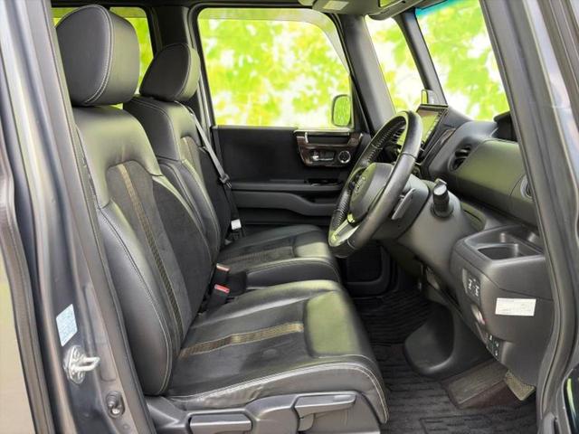 N-BOXカスタム G・EXターボホンダセンシング 保証書/純正 8インチ SDナビ/衝突安全装置/両側電動スライドドア/車線逸脱防止支援システム/シート ハーフレザー/パーキングアシスト バックガイド/ドライブレコーダー 社外 ターボ バックカメラ(4枚目)