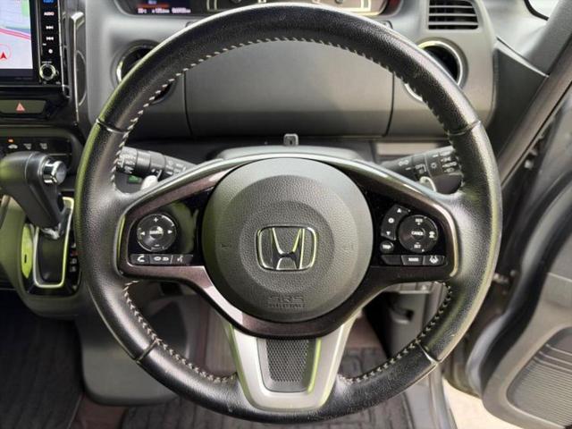 N-BOXカスタム G・EXターボホンダセンシング 保証書/純正 8インチ SDナビ/衝突安全装置/両側電動スライドドア/車線逸脱防止支援システム/シート ハーフレザー/パーキングアシスト バックガイド/ドライブレコーダー 社外 ターボ バックカメラ(15枚目)