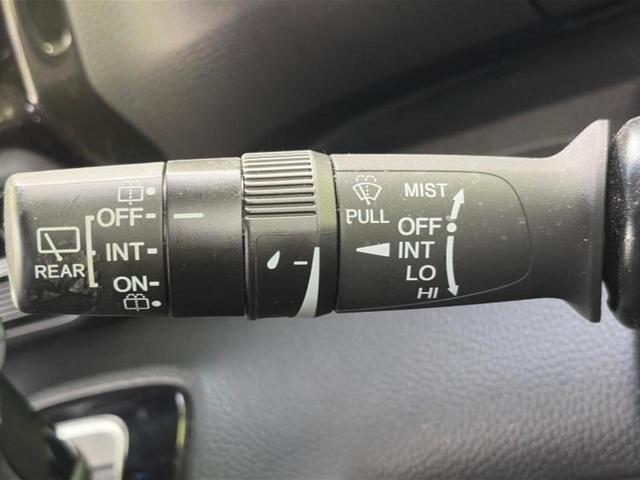 N-BOXカスタム G・EXターボホンダセンシング 保証書/純正 8インチ SDナビ/衝突安全装置/両側電動スライドドア/車線逸脱防止支援システム/シート ハーフレザー/パーキングアシスト バックガイド/ドライブレコーダー 社外 ターボ バックカメラ(17枚目)