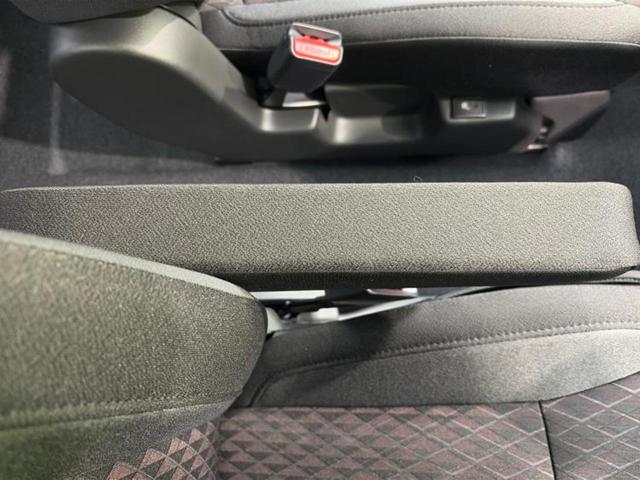 ソリオバンディット バンディットハイブリッドMV 純正 9インチ メモリーナビ/セーフティサポート(スズキ)/両側電動スライドドア/シートヒーター/全方位モニター/車線逸脱防止支援システム/登録済未使用車/ヘッドランプ LED/USBジャック 禁煙車(32枚目)