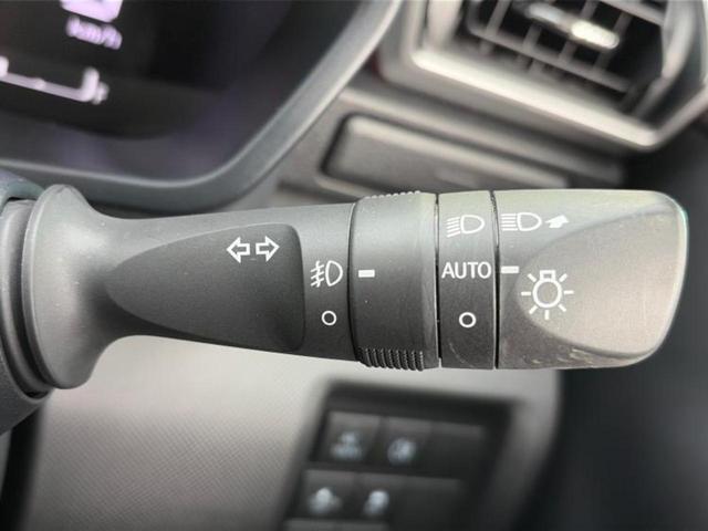 ライズ ハイブリッドＺ　新品タイヤ／モデリスタエアロ／保証書／ディスプレイオーディオ９インチ／スマートアシスト（トヨタ・ダイハツ）／シートヒーター　前席／パノラミックビューモニター／車線逸脱防止支援システム　全周囲カメラ（15枚目）