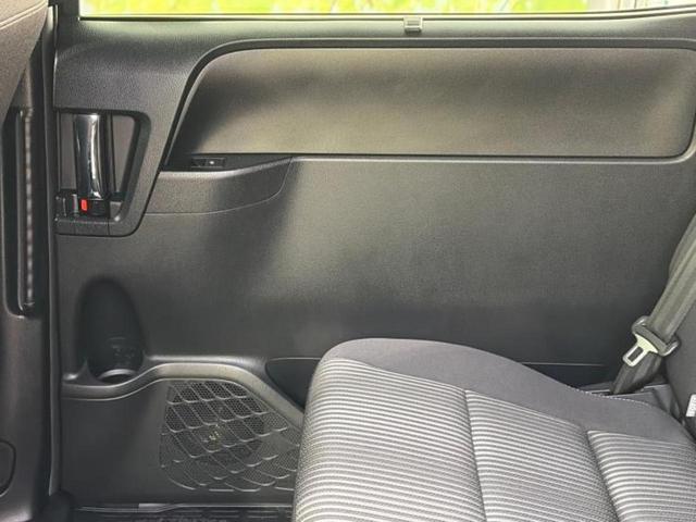 ヴォクシー ハイブリッドZSキラメキ2 新品タイヤ/保証書/純正 10インチ SDナビ/フリップダウンモニター 純正 12.1インチ/トヨタセーフティセンス/両側電動スライドドア/シートヒーター 前席/車線逸脱防止支援システム バックカメラ(23枚目)