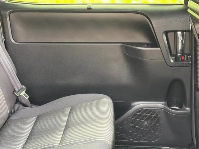 ヴォクシー ハイブリッドZSキラメキ2 新品タイヤ/保証書/純正 10インチ SDナビ/フリップダウンモニター 純正 12.1インチ/トヨタセーフティセンス/両側電動スライドドア/シートヒーター 前席/車線逸脱防止支援システム バックカメラ(25枚目)