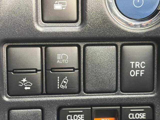 ヴォクシー ハイブリッドZSキラメキ2 新品タイヤ/保証書/純正 10インチ SDナビ/フリップダウンモニター 純正 12.1インチ/トヨタセーフティセンス/両側電動スライドドア/シートヒーター 前席/車線逸脱防止支援システム バックカメラ(31枚目)