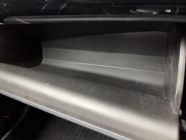 プリウス S 保証書/純正 9インチ SDナビ/トヨタセーフティセンス/車線逸脱防止支援システム/ドライブレコーダー 社外/ヘッドランプ LED/Bluetooth接続/ETC/EBD付ABS/横滑り防止装置(24枚目)