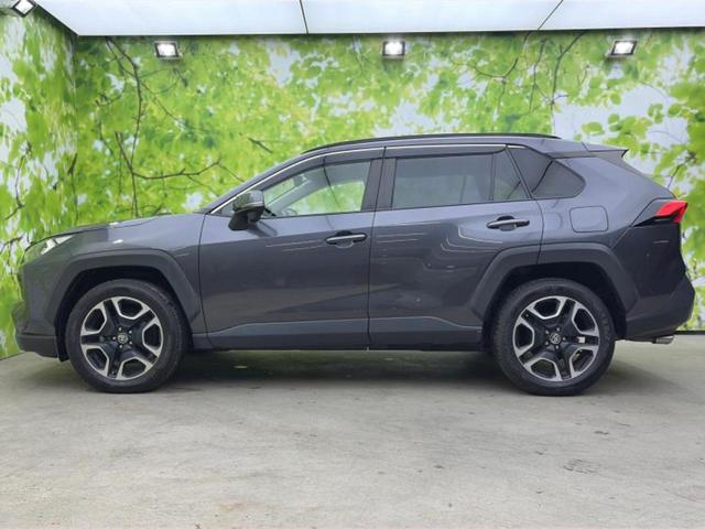 ＲＡＶ４ ４ＷＤアドベンチャー　保証書／純正　８インチ　ＳＤナビ／衝突安全装置／シートヒーター　前席／車線逸脱防止支援システム／シート　合皮／ヘッドランプ　ＨＩＤ／Ｂｌｕｅｔｏｏｔｈ接続／ＥＴＣ２．０／ＥＢＤ付ＡＢＳ　バックカメラ（2枚目）