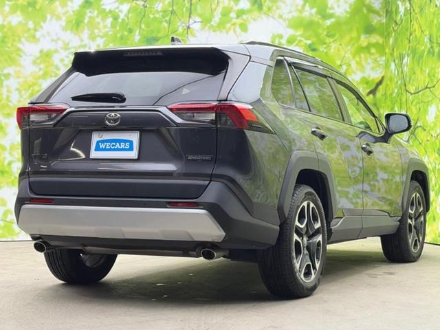 ＲＡＶ４ ４ＷＤアドベンチャー　保証書／純正　８インチ　ＳＤナビ／衝突安全装置／シートヒーター　前席／車線逸脱防止支援システム／シート　合皮／ヘッドランプ　ＨＩＤ／Ｂｌｕｅｔｏｏｔｈ接続／ＥＴＣ２．０／ＥＢＤ付ＡＢＳ　バックカメラ（3枚目）