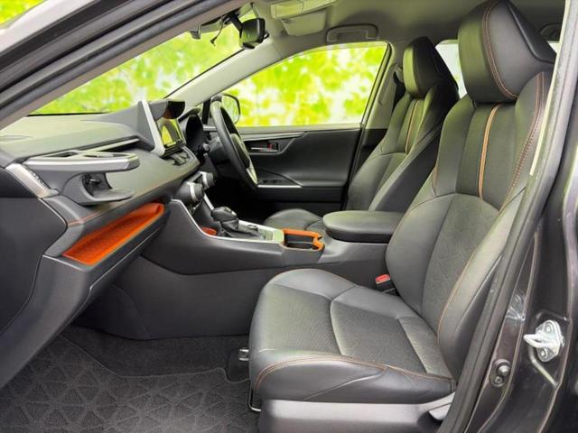ＲＡＶ４ ４ＷＤアドベンチャー　保証書／純正　８インチ　ＳＤナビ／衝突安全装置／シートヒーター　前席／車線逸脱防止支援システム／シート　合皮／ヘッドランプ　ＨＩＤ／Ｂｌｕｅｔｏｏｔｈ接続／ＥＴＣ２．０／ＥＢＤ付ＡＢＳ　バックカメラ（6枚目）