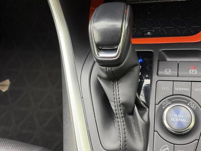 ＲＡＶ４ ４ＷＤアドベンチャー　保証書／純正　８インチ　ＳＤナビ／衝突安全装置／シートヒーター　前席／車線逸脱防止支援システム／シート　合皮／ヘッドランプ　ＨＩＤ／Ｂｌｕｅｔｏｏｔｈ接続／ＥＴＣ２．０／ＥＢＤ付ＡＢＳ　バックカメラ（18枚目）