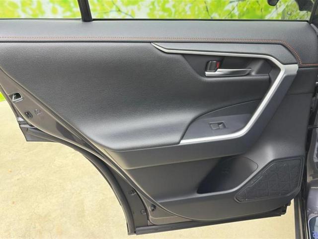 ＲＡＶ４ ４ＷＤアドベンチャー　保証書／純正　８インチ　ＳＤナビ／衝突安全装置／シートヒーター　前席／車線逸脱防止支援システム／シート　合皮／ヘッドランプ　ＨＩＤ／Ｂｌｕｅｔｏｏｔｈ接続／ＥＴＣ２．０／ＥＢＤ付ＡＢＳ　バックカメラ（23枚目）