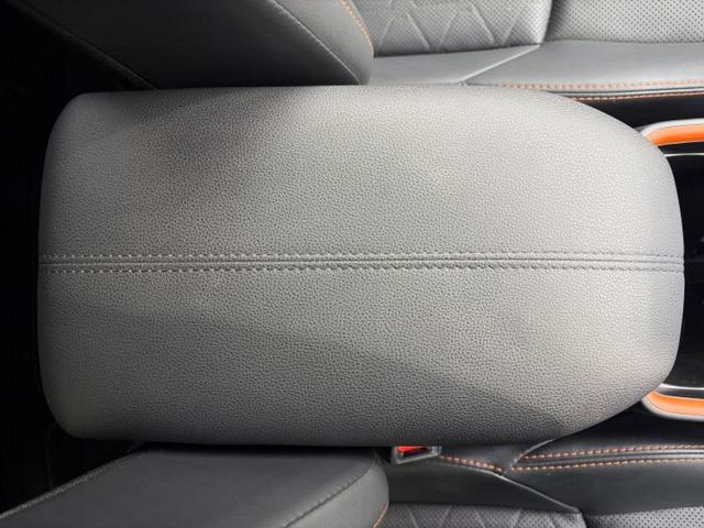 ＲＡＶ４ ４ＷＤアドベンチャー　保証書／純正　８インチ　ＳＤナビ／衝突安全装置／シートヒーター　前席／車線逸脱防止支援システム／シート　合皮／ヘッドランプ　ＨＩＤ／Ｂｌｕｅｔｏｏｔｈ接続／ＥＴＣ２．０／ＥＢＤ付ＡＢＳ　バックカメラ（31枚目）