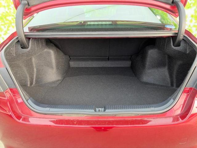 マークＸ プレミアム　保証書／純正　ＳＤナビ／シートヒーター　前席／シート　ハーフレザー／ドライブレコーダー　前後／Ｂｌｕｅｔｏｏｔｈ接続／ＥＴＣ／ＥＢＤ付ＡＢＳ／横滑り防止装置／クルーズコントロール／バックモニター（8枚目）