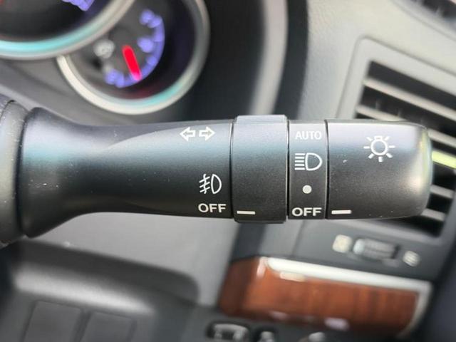 マークＸ プレミアム　保証書／純正　ＳＤナビ／シートヒーター　前席／シート　ハーフレザー／ドライブレコーダー　前後／Ｂｌｕｅｔｏｏｔｈ接続／ＥＴＣ／ＥＢＤ付ＡＢＳ／横滑り防止装置／クルーズコントロール／バックモニター（16枚目）