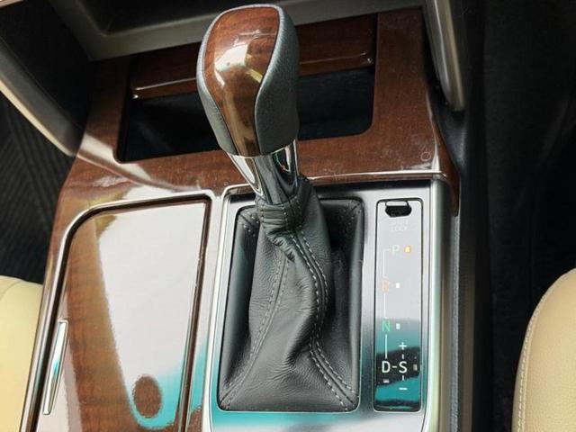 マークＸ プレミアム　保証書／純正　ＳＤナビ／シートヒーター　前席／シート　ハーフレザー／ドライブレコーダー　前後／Ｂｌｕｅｔｏｏｔｈ接続／ＥＴＣ／ＥＢＤ付ＡＢＳ／横滑り防止装置／クルーズコントロール／バックモニター（18枚目）