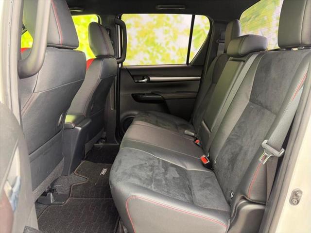 ハイラックス ４ＷＤ　Ｚ　ＧＲスポーツ　保証書／ディスプレイオーディオ＋ナビ８インチ／トヨタセーフティセンス／全方位モニター／車線逸脱防止支援システム／シート　ハーフレザー／ヘッドランプ　ＬＥＤ／Ｂｌｕｅｔｏｏｔｈ接続／ＥＴＣ　全周囲カメラ（7枚目）