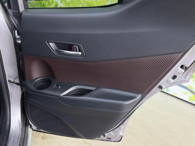 Ｃ－ＨＲ Ｇ　純正エアロ／保証書／純正　ＳＤナビ／衝突安全装置／シートヒーター／車線逸脱防止支援システム／シート　ハーフレザー／ヘッドランプ　ＬＥＤ／ＥＴＣ／ＥＢＤ付ＡＢＳ／横滑り防止装置／アイドリングストップ（21枚目）