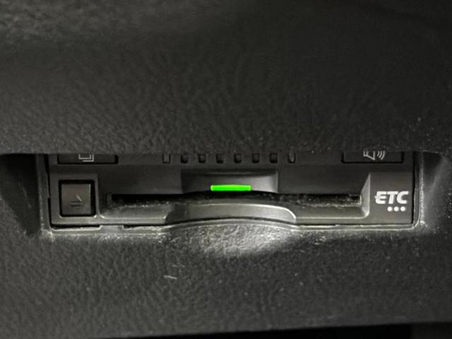 Ｃ－ＨＲ Ｇ　純正エアロ／保証書／純正　ＳＤナビ／衝突安全装置／シートヒーター／車線逸脱防止支援システム／シート　ハーフレザー／ヘッドランプ　ＬＥＤ／ＥＴＣ／ＥＢＤ付ＡＢＳ／横滑り防止装置／アイドリングストップ（25枚目）