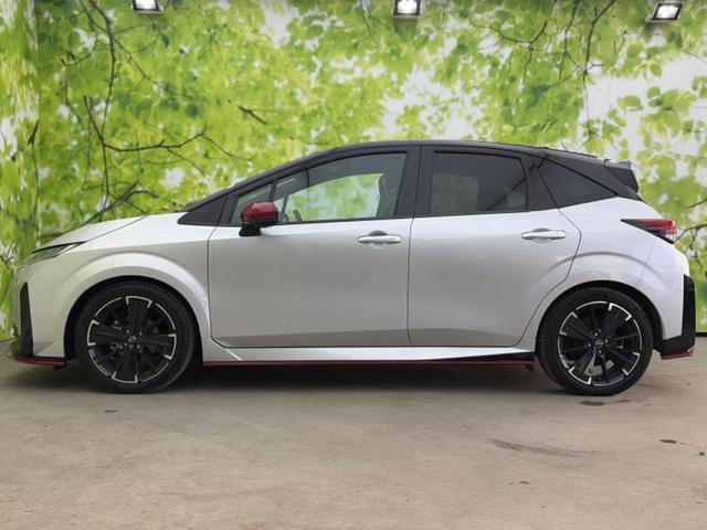 オーラ ニスモチューンドｅパワー４ＷＤ　ＢＯＳＥ／保証書／純正　９インチ　メモリーナビ／エマージェンシーブレーキ／シートヒーター／アラウンドビューモニター／車線逸脱防止支援システム／プロパイロット／ヘッドランプ　ＬＥＤ　衝突被害軽減システム（2枚目）