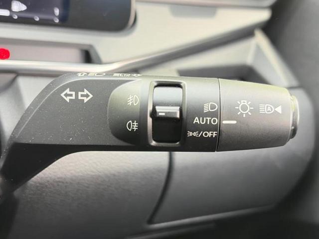 オーラ ニスモチューンドｅパワー４ＷＤ　ＢＯＳＥ／保証書／純正　９インチ　メモリーナビ／エマージェンシーブレーキ／シートヒーター／アラウンドビューモニター／車線逸脱防止支援システム／プロパイロット／ヘッドランプ　ＬＥＤ　衝突被害軽減システム（16枚目）