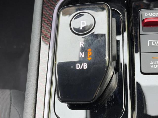 オーラ ニスモチューンドｅパワー４ＷＤ　ＢＯＳＥ／保証書／純正　９インチ　メモリーナビ／エマージェンシーブレーキ／シートヒーター／アラウンドビューモニター／車線逸脱防止支援システム／プロパイロット／ヘッドランプ　ＬＥＤ　衝突被害軽減システム（18枚目）