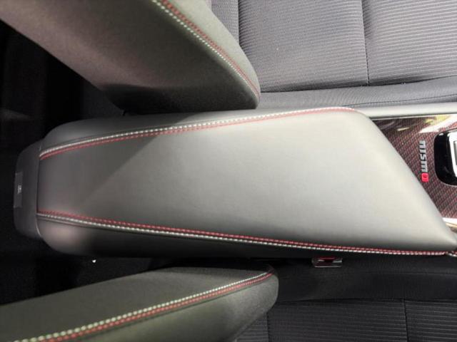 オーラ ニスモチューンドｅパワー４ＷＤ　ＢＯＳＥ／保証書／純正　９インチ　メモリーナビ／エマージェンシーブレーキ／シートヒーター／アラウンドビューモニター／車線逸脱防止支援システム／プロパイロット／ヘッドランプ　ＬＥＤ　衝突被害軽減システム（31枚目）