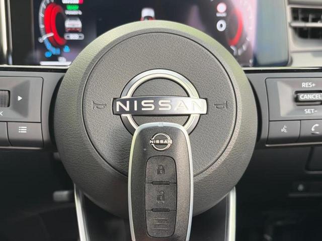 オーラ ニスモチューンドｅパワー４ＷＤ　ＢＯＳＥ／保証書／純正　９インチ　メモリーナビ／エマージェンシーブレーキ／シートヒーター／アラウンドビューモニター／車線逸脱防止支援システム／プロパイロット／ヘッドランプ　ＬＥＤ　衝突被害軽減システム（33枚目）