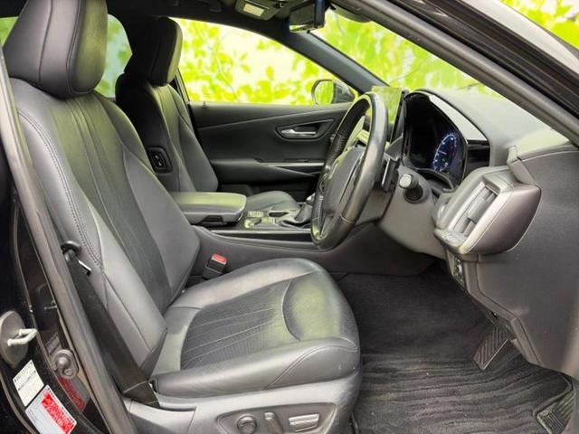 クラウンハイブリッド ＲＳアドバンス　新品タイヤ／保証書／純正　１０インチ　ＳＤナビ／デジタルインナーミラー／トヨタセーフティセンス／シートヒーター　前席／車線逸脱防止支援システム／シート　フルレザー／ドライブレコーダー　前後　革シート（4枚目）