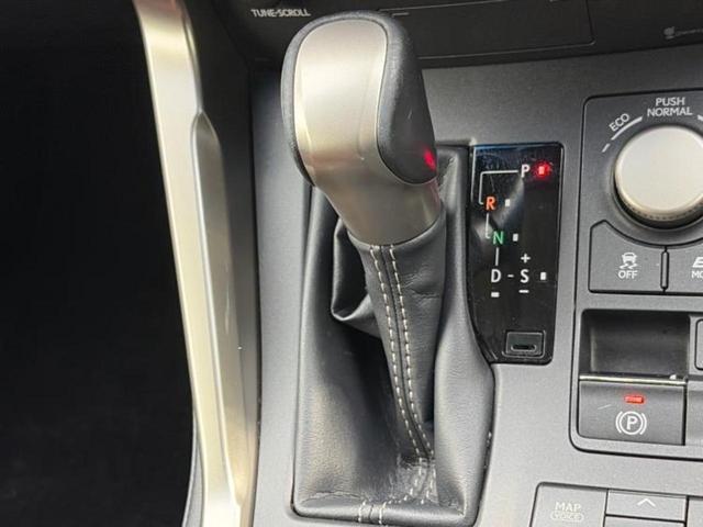 ＮＸ ＮＸ３００ｈバージョンＬ　保証書／純正　ＳＤナビ／シートヒーター／シート　合皮／電動バックドア／ヘッドランプ　ＬＥＤ／Ｂｌｕｅｔｏｏｔｈ接続／ＥＴＣ／ＥＢＤ付ＡＢＳ／横滑り防止装置／アイドリングストップ　バックカメラ（18枚目）