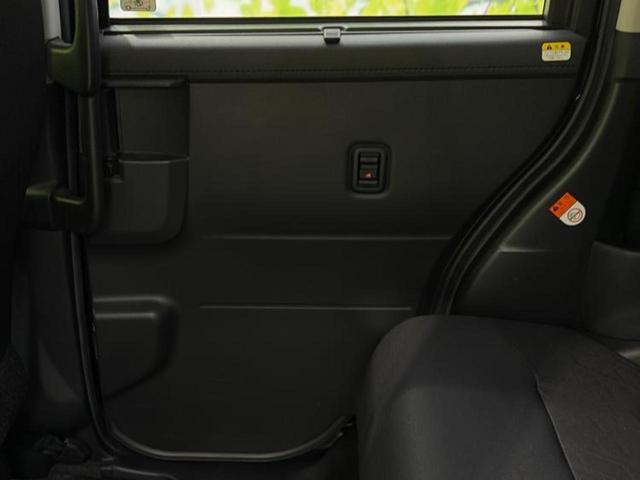 ルーミー 4WDカスタムG 新品タイヤ/保証書/純正 SDナビ/両側電動スライドドア/ヘッドランプ LED/Bluetooth接続/ETC/EBD付ABS/横滑り防止装置/アイドリングストップ/フルセグTV/DVD 4WD(21枚目)