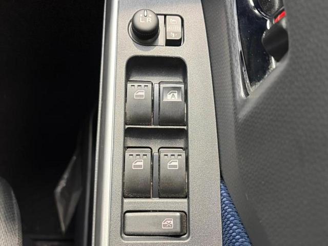 ルーミー 4WDカスタムG 新品タイヤ/保証書/純正 SDナビ/両側電動スライドドア/ヘッドランプ LED/Bluetooth接続/ETC/EBD付ABS/横滑り防止装置/アイドリングストップ/フルセグTV/DVD 4WD(30枚目)