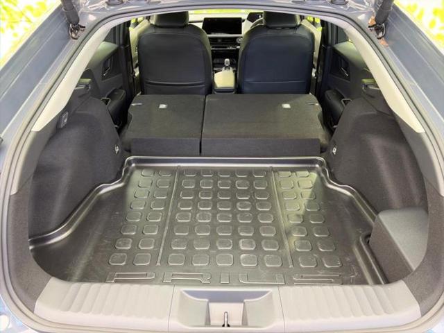 プリウス Ｚ　保証書／ディスプレイオーディオ＋ナビ１２．３インチ／デジタルインナーミラー／トヨタセーフティセンス／エアーシート　前席／パノラミックビューモニター／車線逸脱防止支援システム／シート　合皮　全周囲カメラ（19枚目）