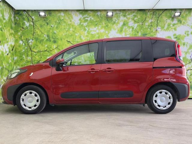 シエンタ ハイブリッドＧ　新品タイヤ／保証書／ディスプレイオーディオ＋ナビ１０．５インチ／トヨタセーフティセンス／両側電動スライドドア／車線逸脱防止支援システム／ドライブレコーダー　社外／ヘッドランプ　ＬＥＤ　バックカメラ（2枚目）