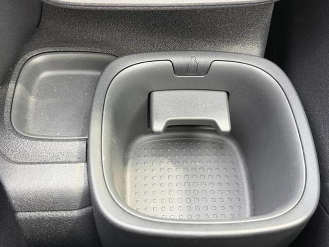 シエンタ ハイブリッドＧ　新品タイヤ／保証書／ディスプレイオーディオ＋ナビ１０．５インチ／トヨタセーフティセンス／両側電動スライドドア／車線逸脱防止支援システム／ドライブレコーダー　社外／ヘッドランプ　ＬＥＤ　バックカメラ（45枚目）