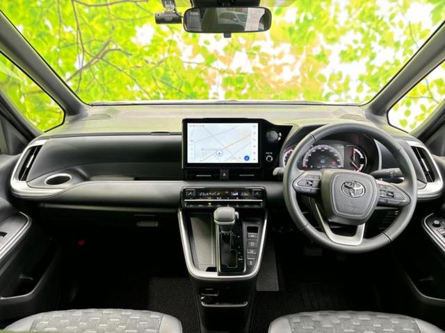 ヴォクシー Ｓ－Ｚ　★★★保証書／ディスプレイオーディオ１０．５インチ／トヨタセーフティセンス／両側電動スライドドア／エアーシート　前席／車線逸脱防止支援システム／シート　ハーフレザー　衝突被害軽減システム　バックカメラ（4枚目）